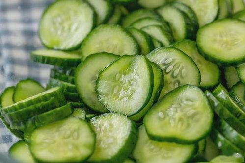 网络吃瓜视频怎么做,揭秘网络吃瓜视频背后的热点追踪与娱乐现象