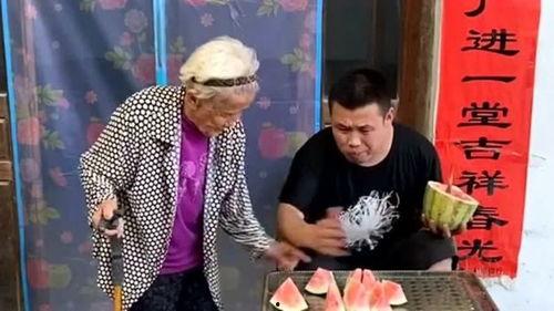 奶奶打架孙子吃瓜视频在线观看,这场家庭闹剧引网友热议